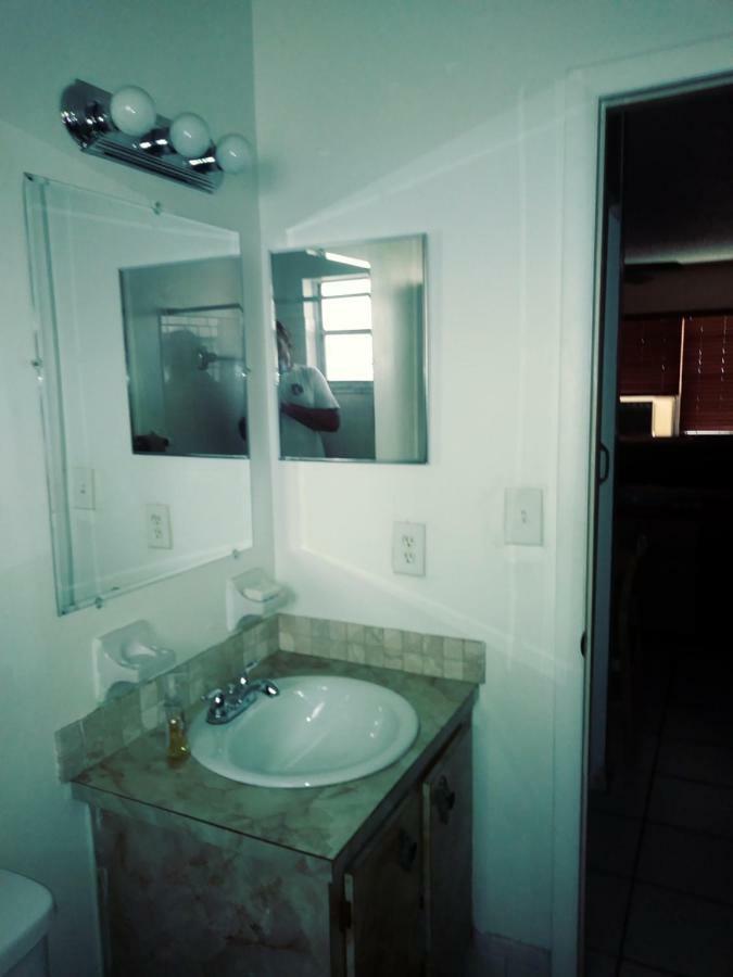 Apartamento Newly Furnished Large, Clean, Quiet Private Unit Fort Lauderdale Exterior foto
